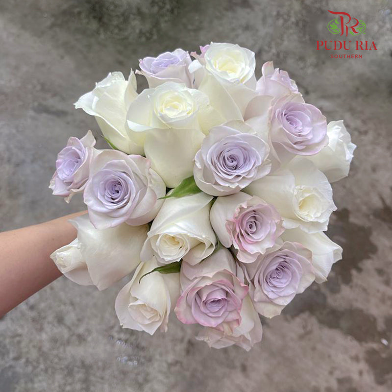 Rose Wedding Bouquet (20 Stems)