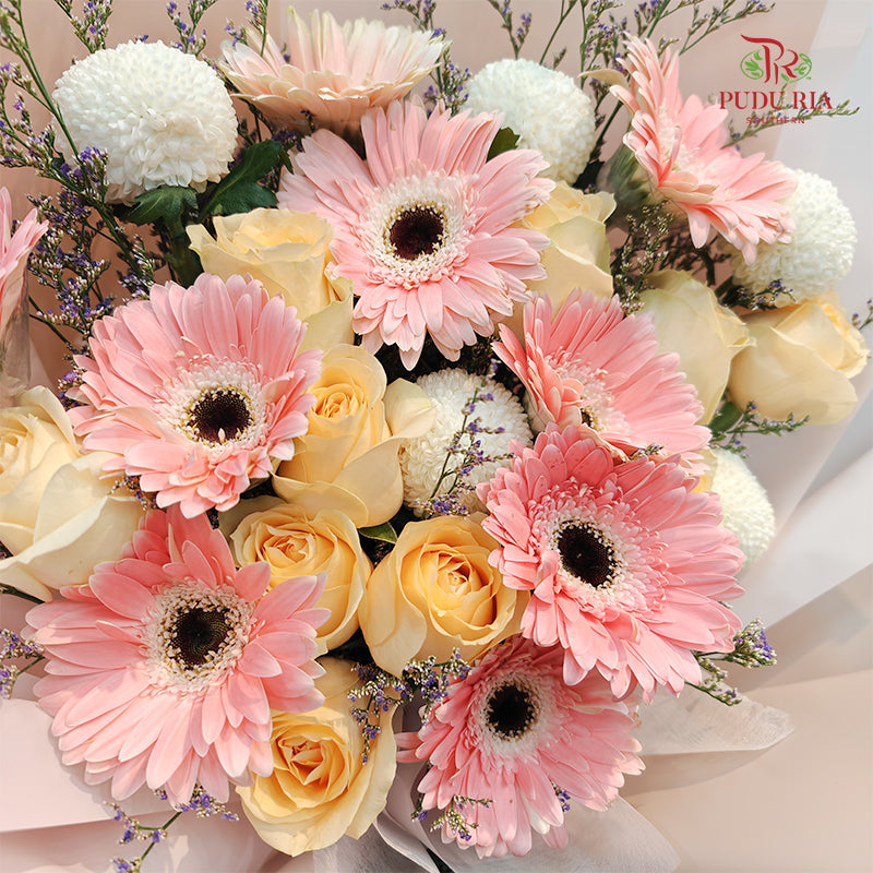 Gerbera & Rose Bouquet (10 Stems)