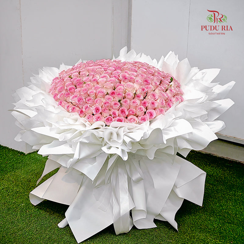 Pink Rose Bouquet (199 Stems)