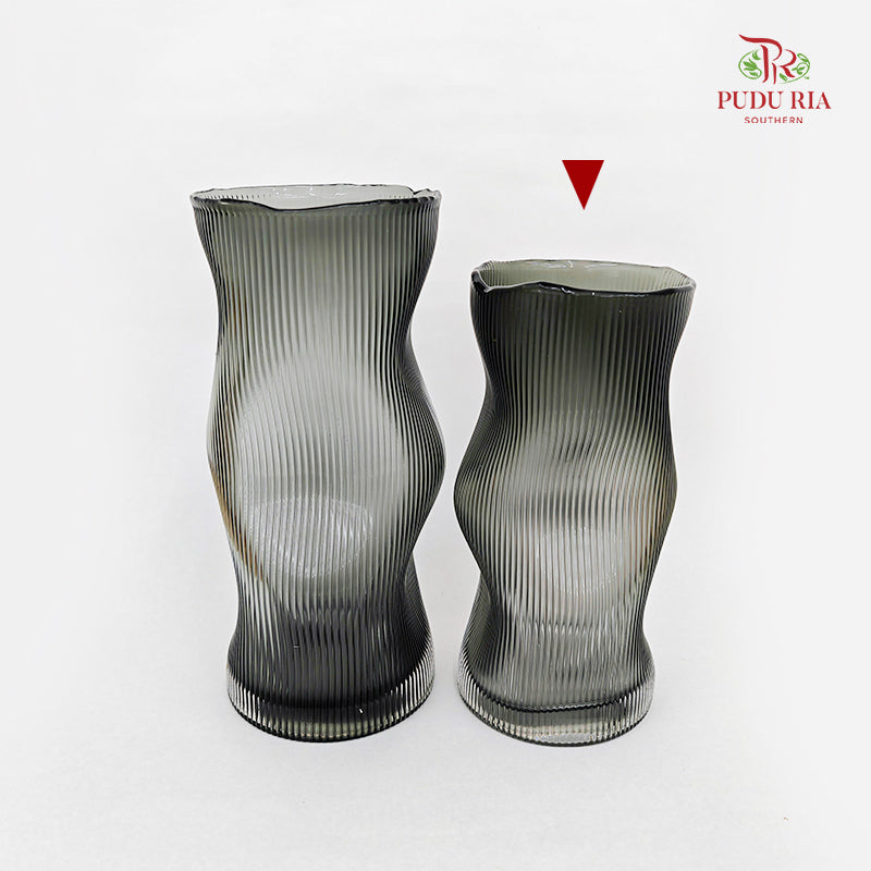 Curved Fluted Vase - Smoke Grey