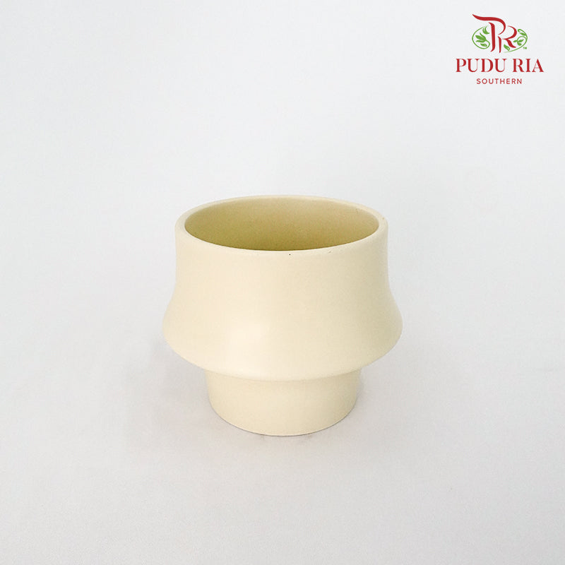 Beige Pot - M - Pudu Ria Florist Southern