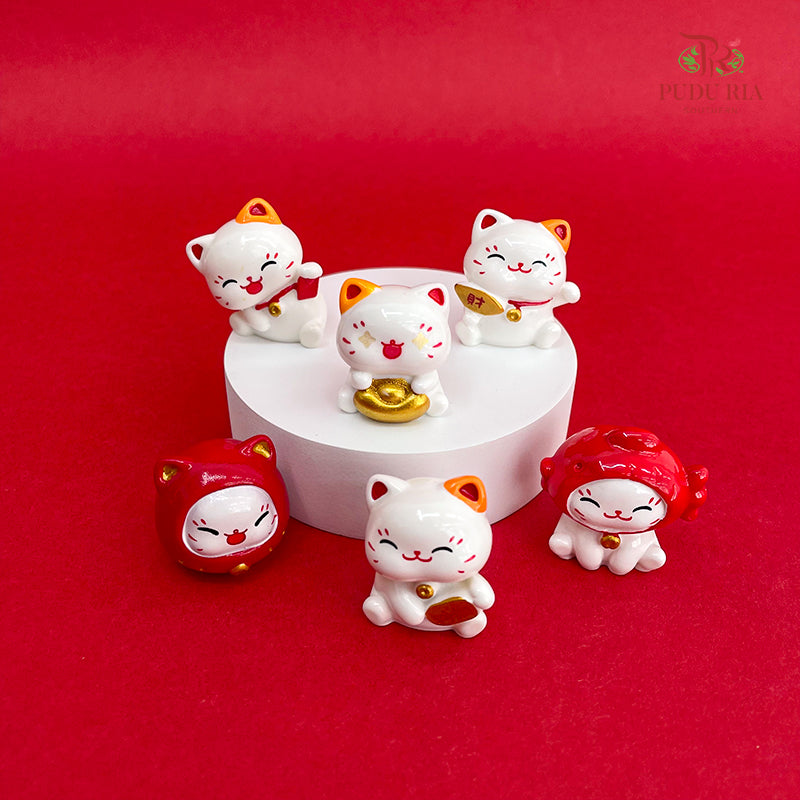 Mini Lucky Cat Ornaments - 6 Pieces