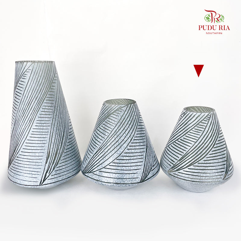 Y2257 Vase