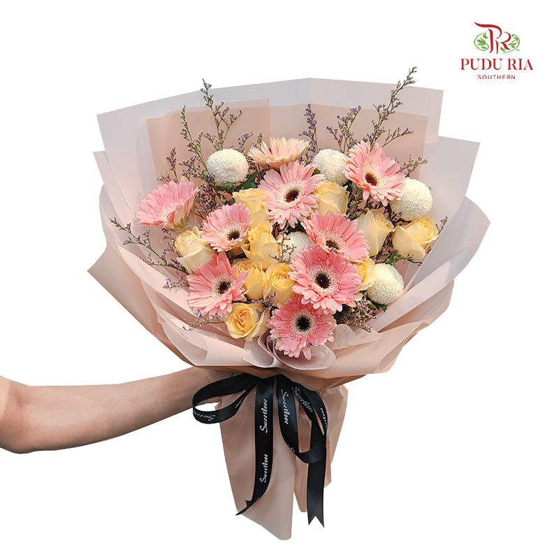 Gerbera & Rose Bouquet (10 Stems)