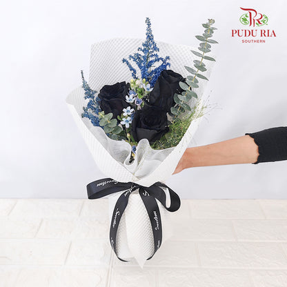 Mondial Rose Bouquet (3 Stems)