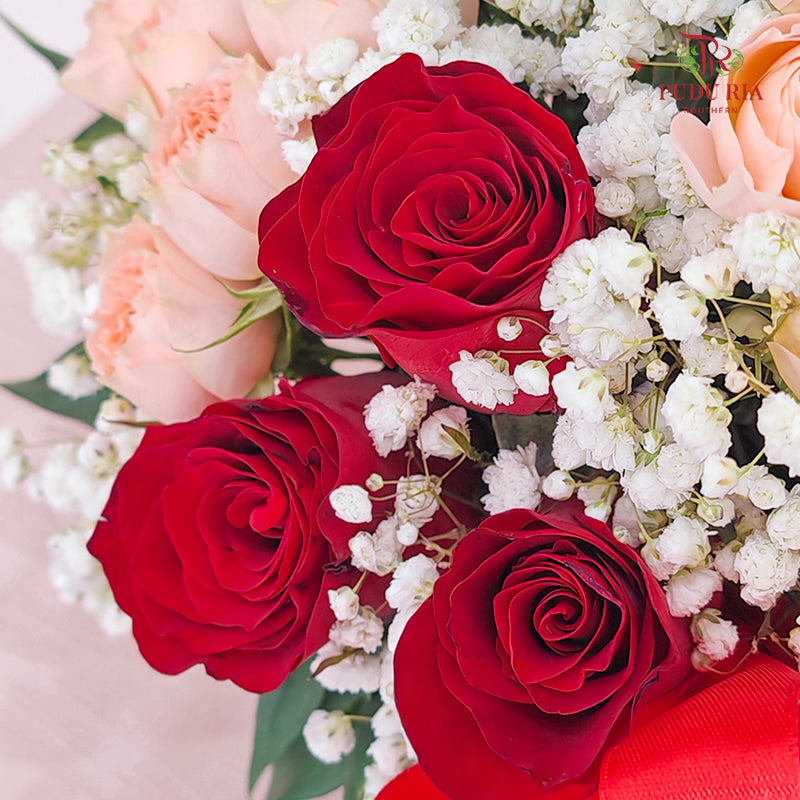 Rose Arrangement (Included Vase)