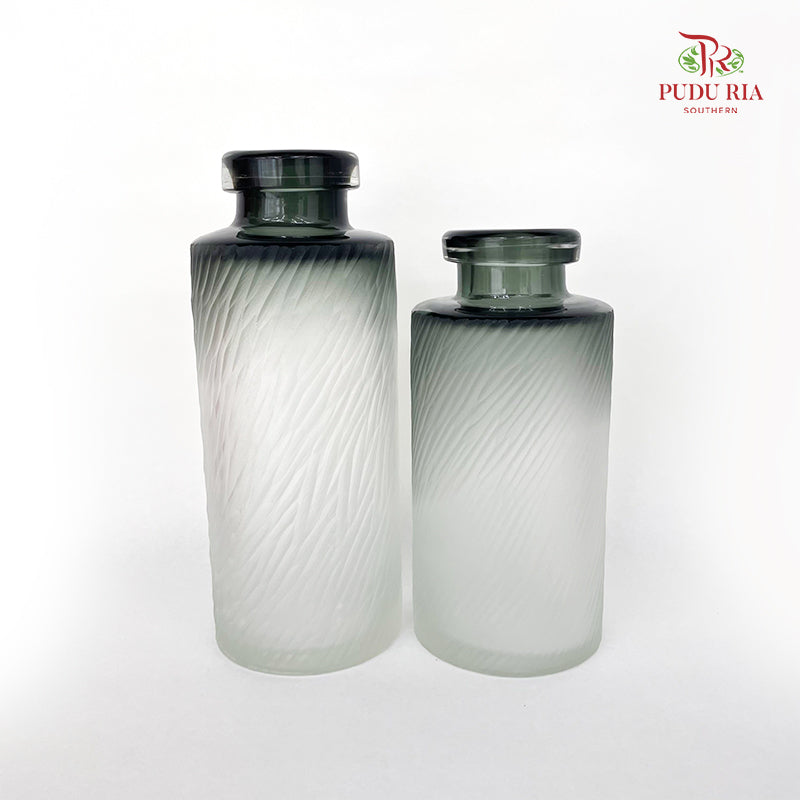 Y2256 Vase - Grey