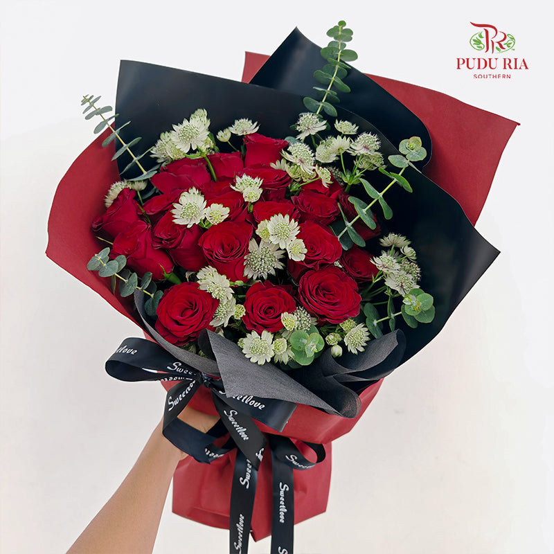 Red Rose Bouquet (20 Stems)