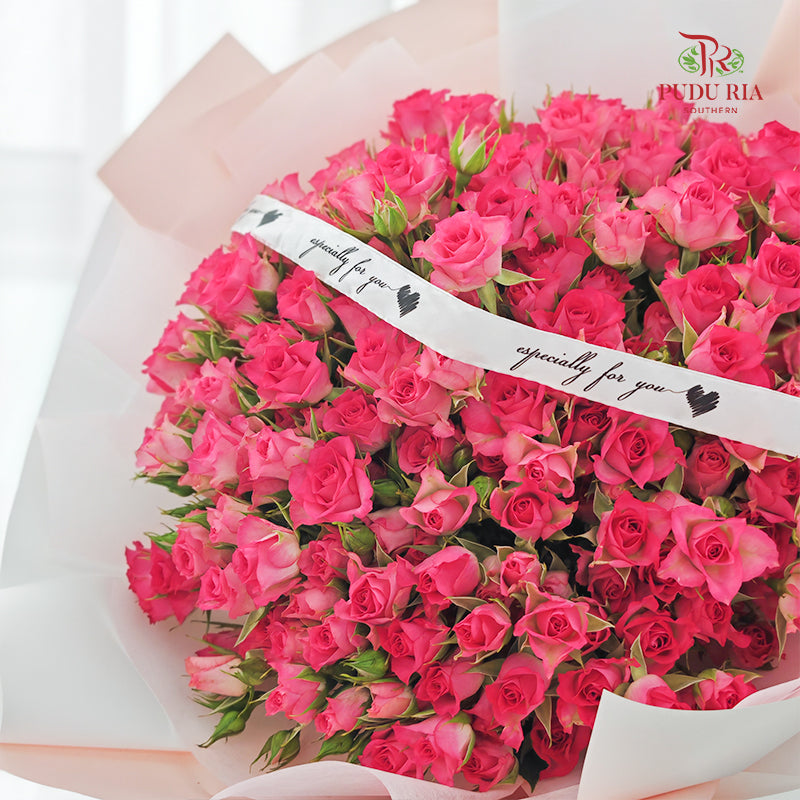Rose Spray Bouquet (30 Stems)