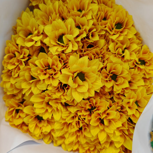 Chrysanthemum Pompom Remix Orange/Yellow (10-12 Stems)