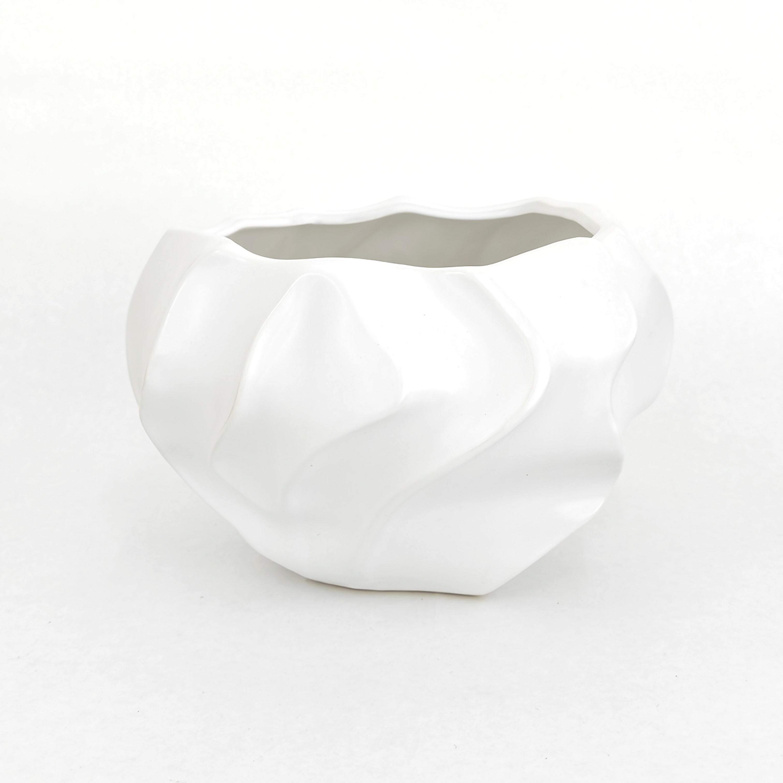 HS216 Wave Pot (T) - Matte White - Wholesale flowers delivery in JB ...