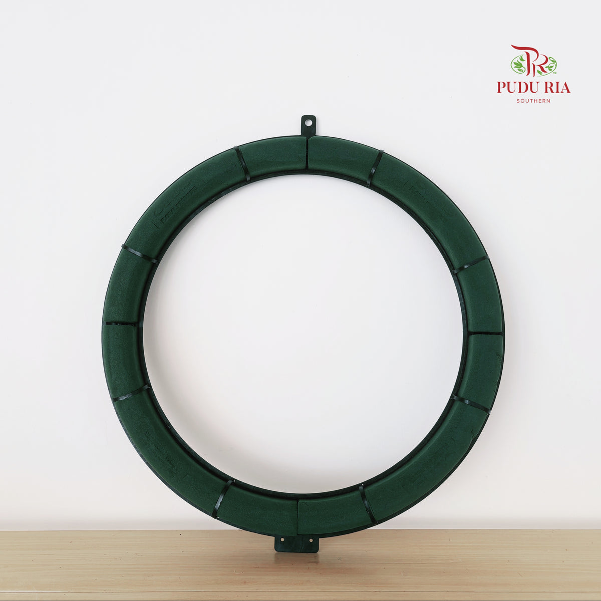 Oasis - 65CM Jumbo Wreath
